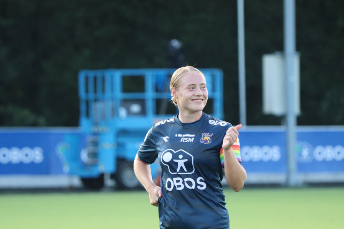 RFE_Lyn_RFE_NM_Kvartfinale_240821_Erling_Sarah_Fornøyd_Kaptein.JPG