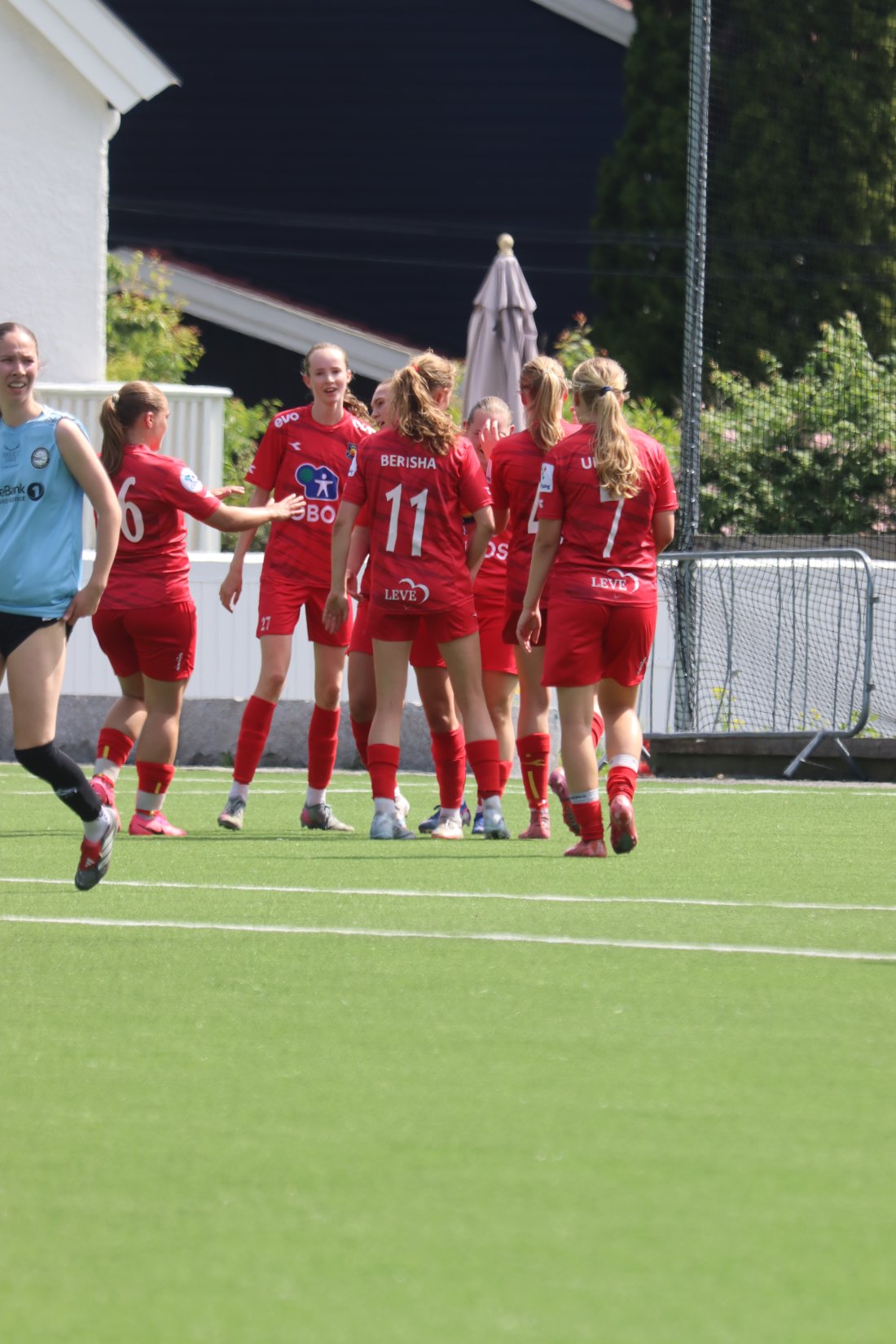 Godt stemning etter 2 - 0 skåringen.