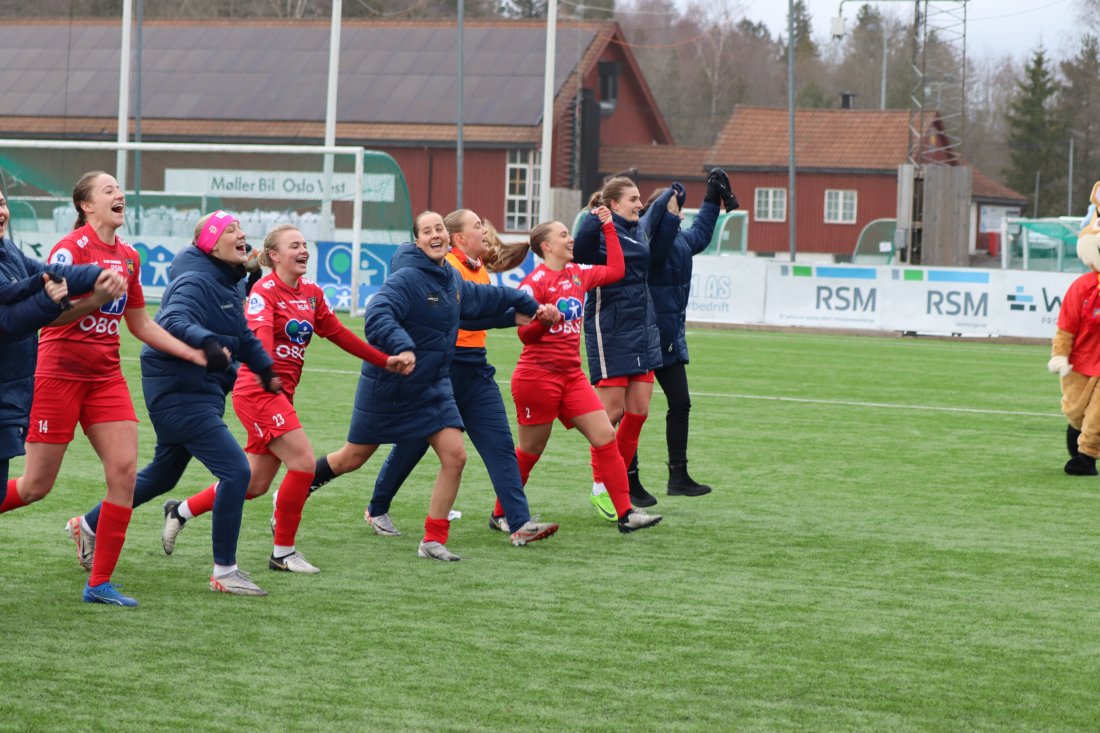 RFE_LSK_Feiring_Jubel_Seier_Laget_Takk_for_støtten_240323_Erling.JPG